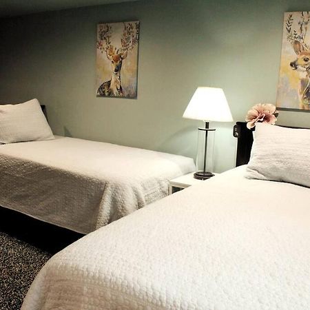 Heart Of Woodstock, 10 Min Walk To Reed, With Private Garage! Lägenhet Portland Exteriör bild